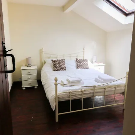 بيت للعطل Fawcetts Barn *